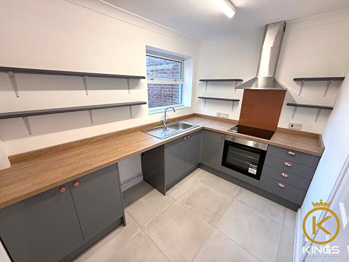 2 Bedroom Apartment To Rent In Worthing Road, Southsea, PO5