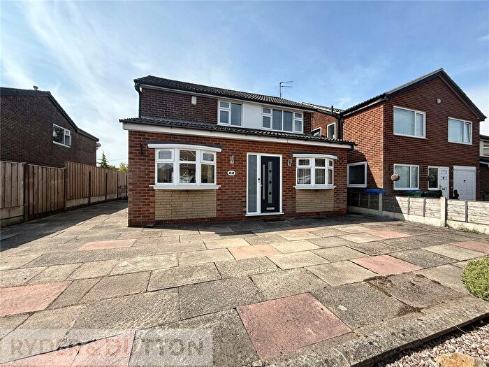 4 Bedroom Detached House To Rent In Evesham Road, Middleton, Manchester, Greater Manchester, M24