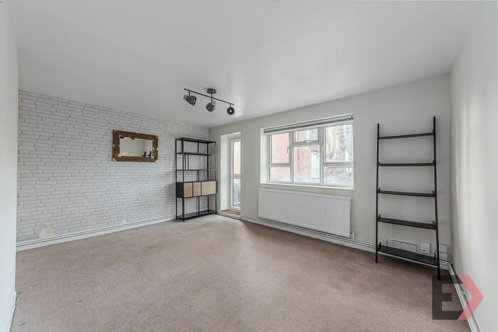 2 Bedroom Flat To Rent In Anerley Road, Bettswood Court Anerley Road, SE20