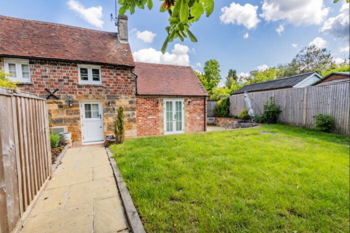 2 Bedroom Cottage To Rent In Lamberhurst Down, Lamberhurst, Tunbridge Wells, TN3