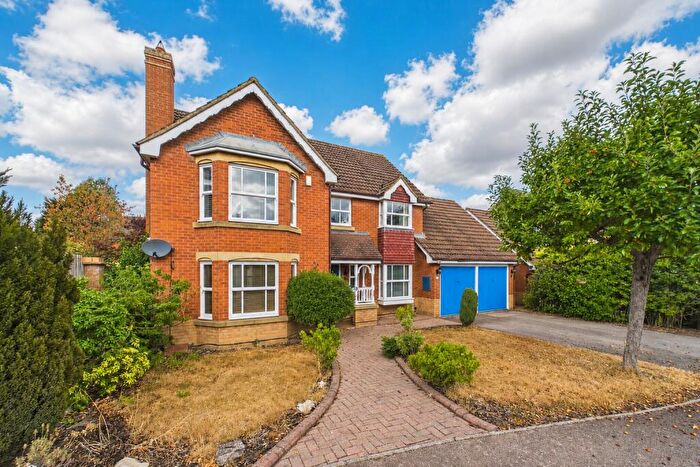 4 Bedroom Detached House For Sale In Blamire Drive, Temple Park, Binfield, Berkshire, RG42