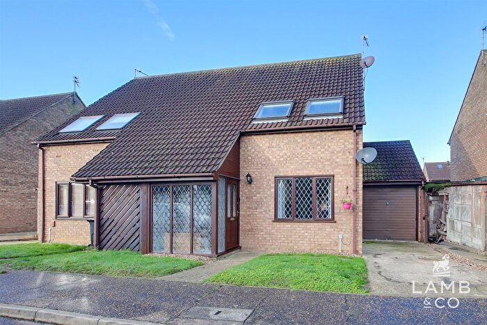 2 Bedroom Semi Detached House For Sale In Hoxton Close, Clacton-On-Sea, CO16