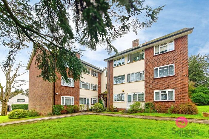 2 Bedroom Flat For Sale In Holders Hill Road, Hendon, London, NW4