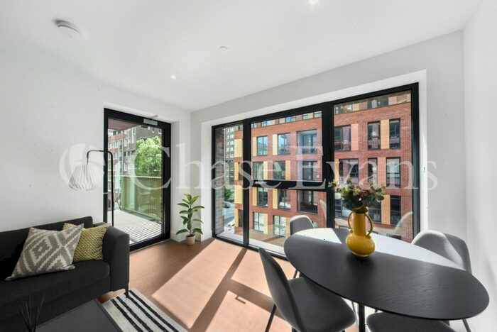 1 Bedroom Flat To Rent In Heygate Street, Park & Sayer, Elephant And Castle, London, SE17