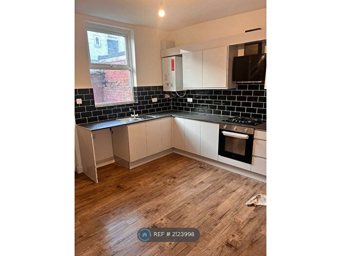 2 Bedroom Terraced House To Rent In Goole Street, Manchester, M11