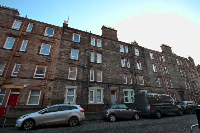 1 Bedroom Flat To Rent In Smithfield Street, Gorgie, Edinburgh, EH11