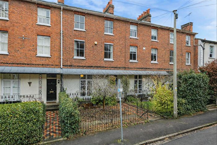 4 Bedroom Town House For Sale In Jesse Terrace, Reading, RG1