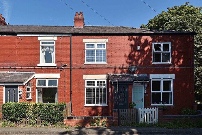 3 Bedroom Terraced House To Rent In Knutsford Road, Alderley Edge, SK9