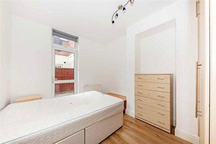 2 Bedroom Flat To Rent In Chapter Road, Willesden Green, NW2