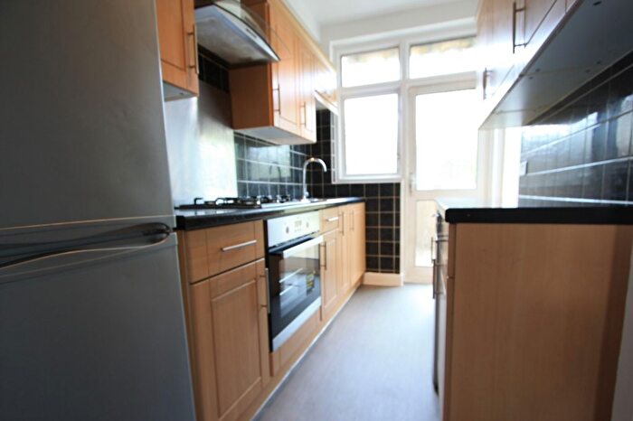 4 Bedroom Terraced House To Rent In Lower Downs Road, London, SW20