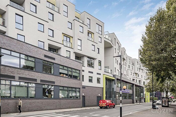 2 Bedroom Flat For Sale In Bloom House, Rotherhithe New Road, London, SE16