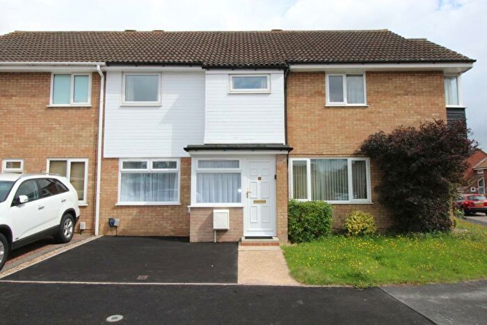 3 Bedroom Terraced House To Rent In Cam Close, St Ives, PE27