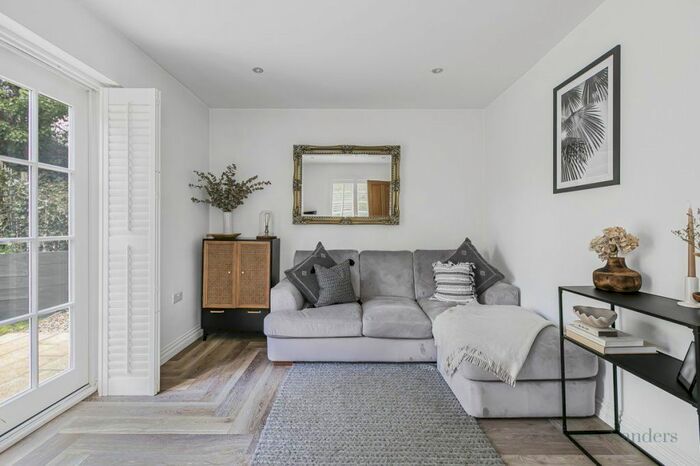 2 Bedroom Property To Rent In Cambridge Road, Newport, Saffron Walden, CB11