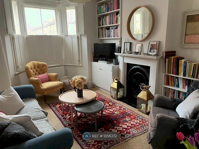 3 Bedroom Semi-Detached House To Rent In Bickersteth Road, London, SW17