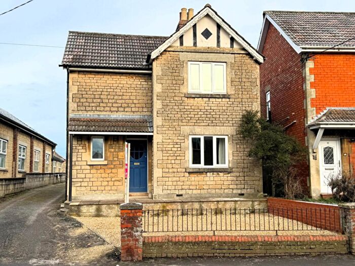 2 Bedroom Detached House To Rent In Oxford Road, Calne, SN11
