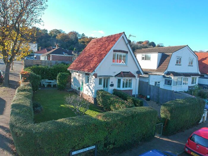 2 Bedroom Detached House To Rent In Hillview Road, Worthing, BN14