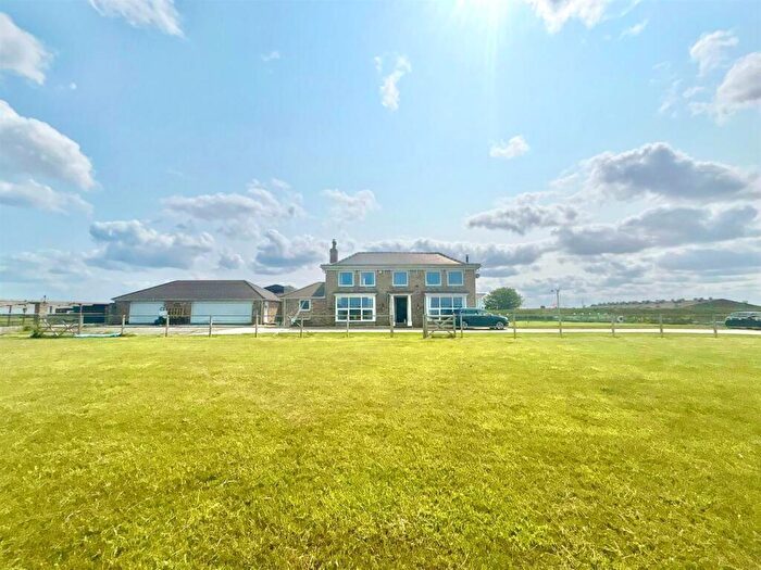 4 Bedroom House For Sale In Wakefield Lane, Welwick, Hull, HU12