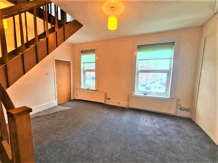 3 Bedroom Flat To Rent In Uppingham Road, Leicester LE5