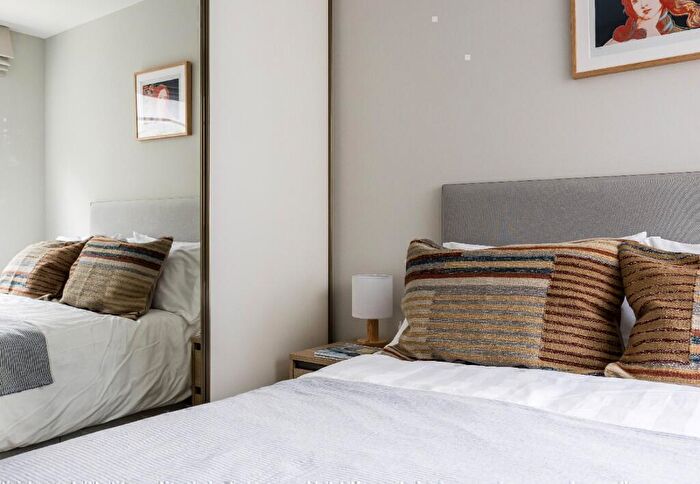 2 Bedroom Apartment To Rent In Neptune Wharf, London, SE8