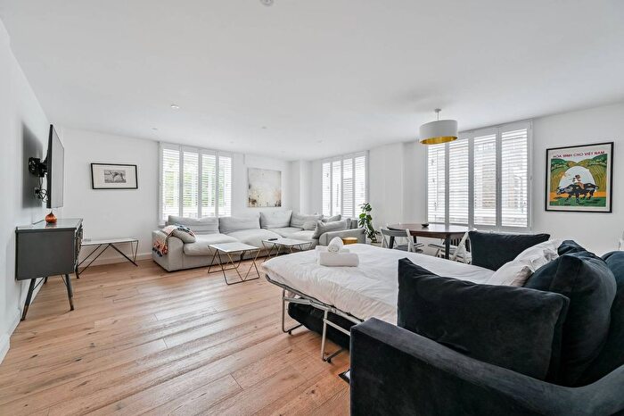 2 Bedroom Flat For Sale In Basing Place, Shoreditch, London, E2