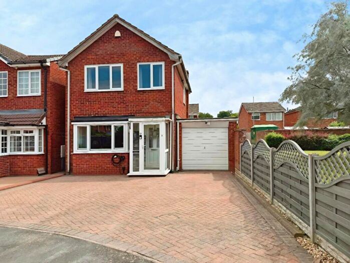3 Bedroom Detached House For Sale In Rowan Close, Kingsbury, Tamworth, B78