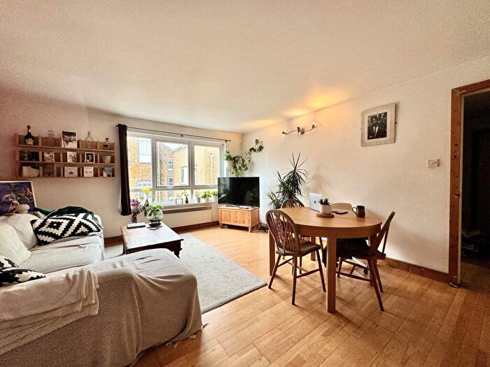 2 Bedroom Flat To Rent In Sussex Way, Upper Holloway, N19
