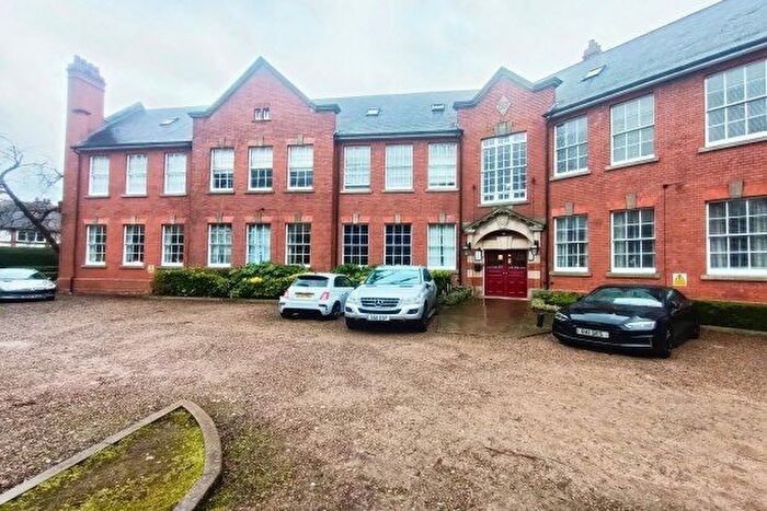 2 Bedroom Flat To Rent In The Old School, Stafford, ST17