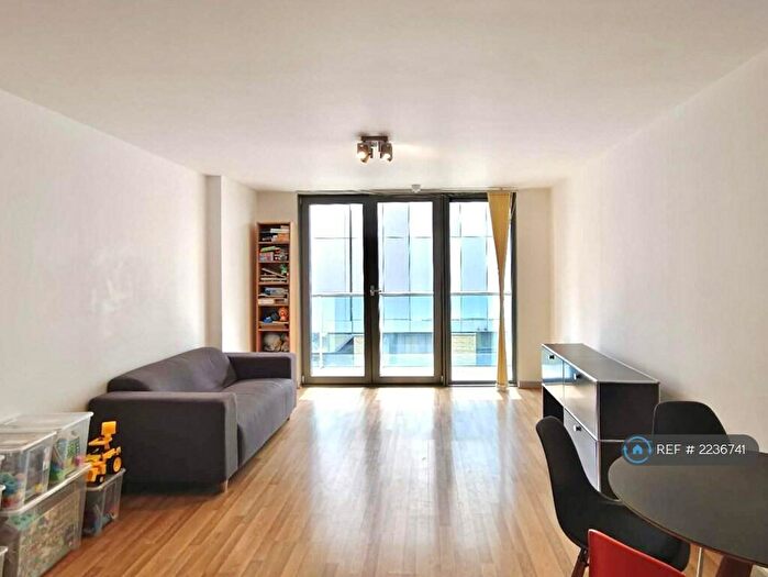 1 Bedroom Flat To Rent In Icona Point, London, E15