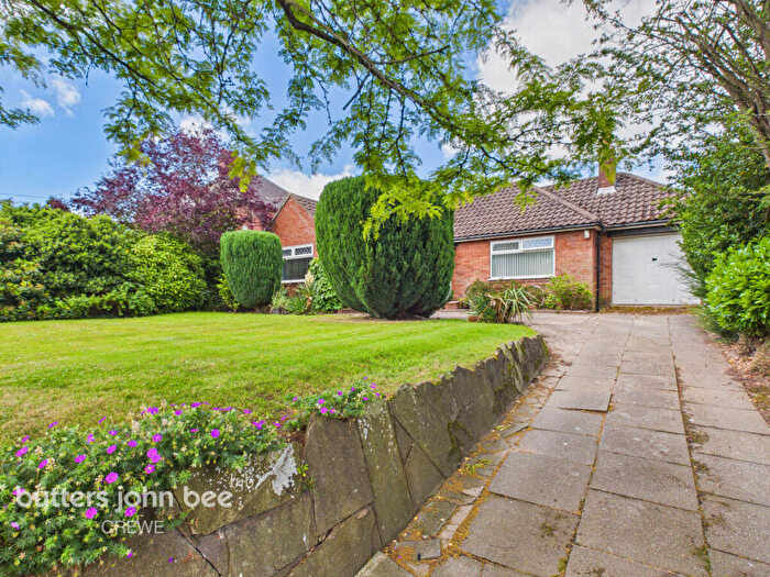 2 Bedroom Detached Bungalow For Sale In Crewe Road, Crewe, CW2