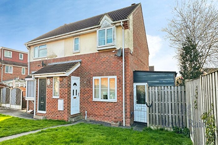 3 Bedroom Semi Detached House For Sale In The Meadows, Carlton, Goole, North Yorkshire, DN14