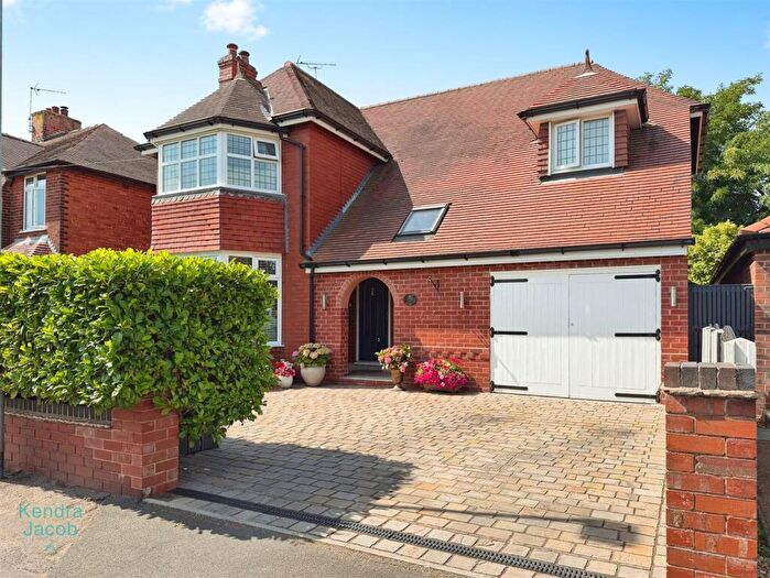3 Bedroom Detached House For Sale In Athelstan Road, Worksop, S80