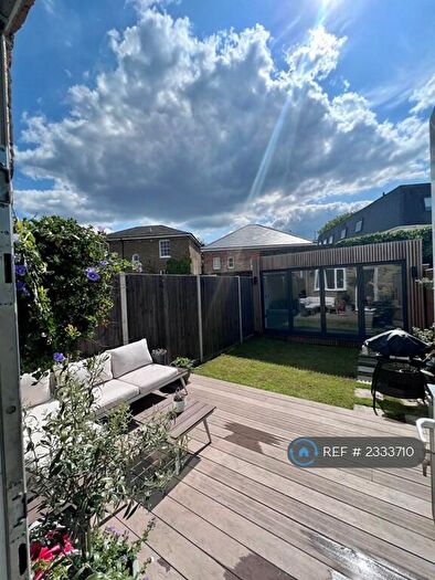 3 Bedroom End Of Terrace House To Rent In Grove Footpath, Surbiton, KT5