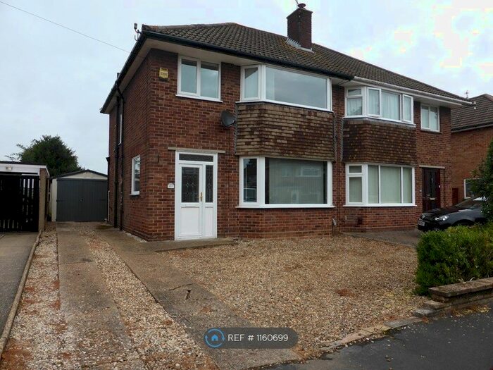 3 Bedroom Semi-Detached House To Rent In Charles Avenue, Norwich, NR7