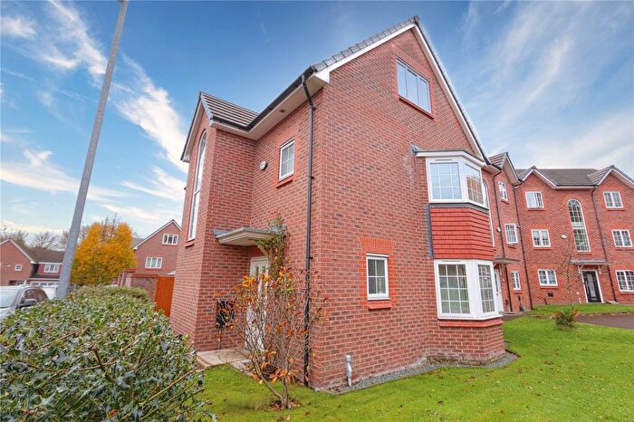 4 Bedroom Detached House To Rent In Boothdale Drive, Audenshaw, Manchester, Greater Manchester, M34