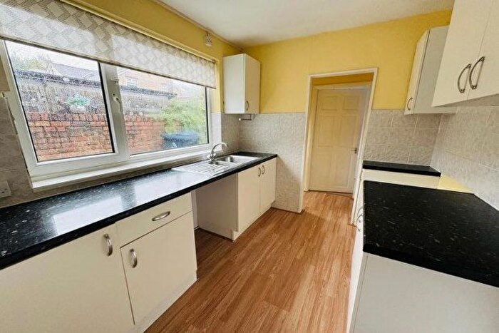 2 Bedroom End Of Terrace House To Rent In Cross Street, Houghton Le Spring, DH4
