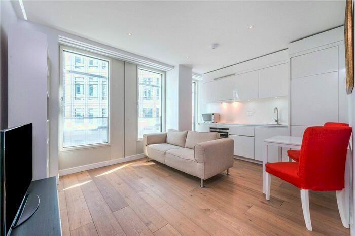 1 Bedroom Flat To Rent In Central St Giles Piazza, Covent Garden, WC2H