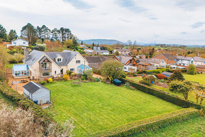 6 Bedroom Detached House For Sale In Bryn-sannan, Holywell, CH8