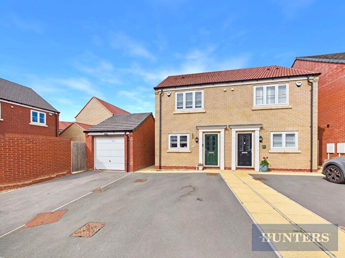 2 Bedroom Semi-Detached House For Sale In Bilberry Avenue, Eastfield, Scarborough, YO11