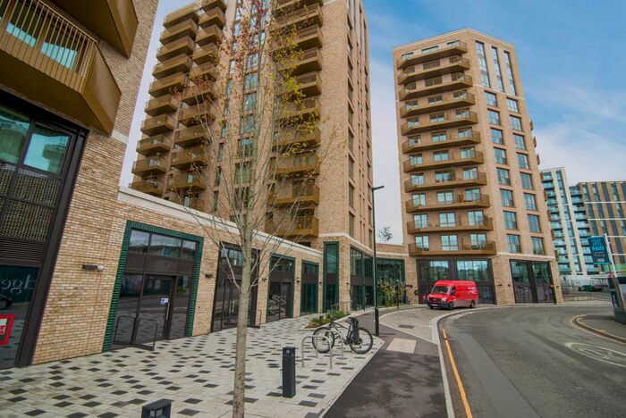 2 Bedroom Flat To Rent In Capital Interchange Way, Brentford, TW8