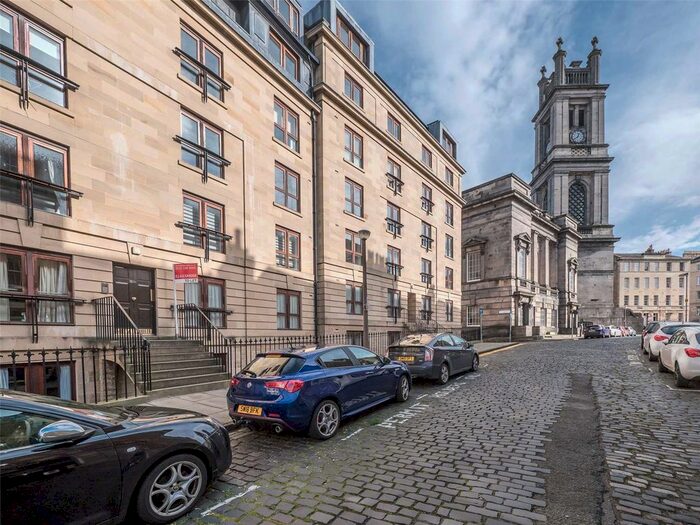 2 Bedroom Flat To Rent In St Stephen Street, Edinburgh, EH3
