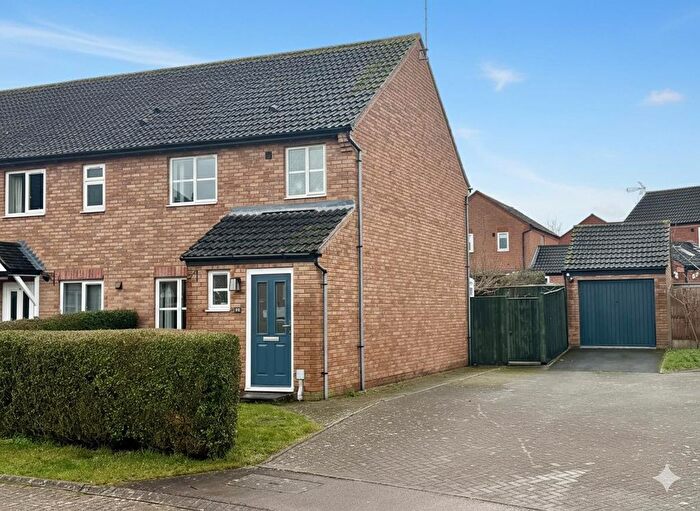 3 Bedroom Semi Detached House For Sale In Grantham Close, Belmont, Hereford, HR2