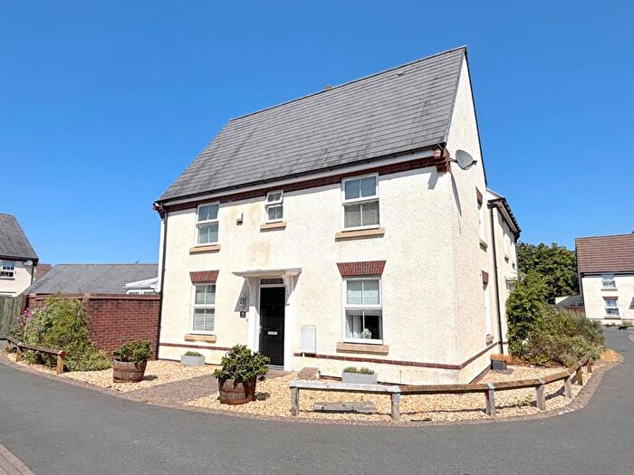 3 Bedroom Semi Detached House For Sale In Jubilee Close, Midsomer Norton, BA3