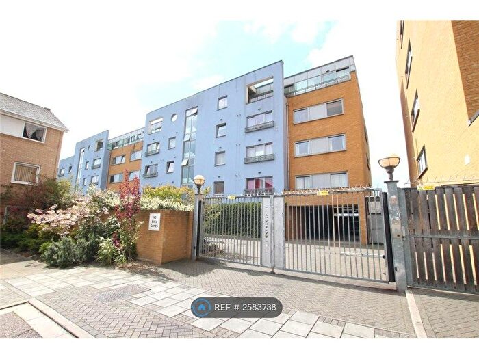 2 Bedroom Flat To Rent In Strand House, London, SE28
