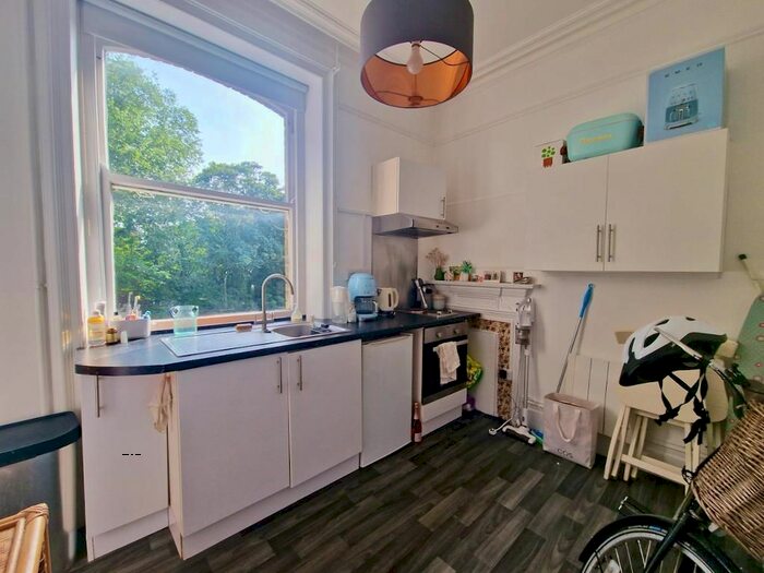 Studio To Rent In Cromwell Road, Hove, BN3