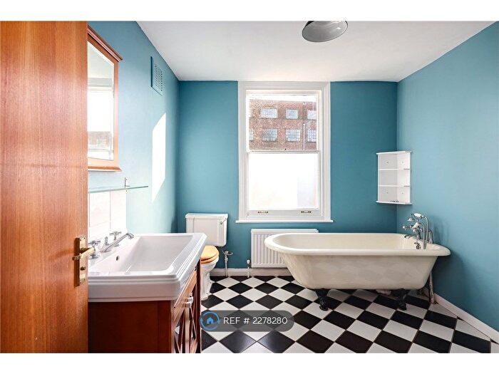 2 Bedroom Maisonette To Rent In Old Ford Road, London, E3