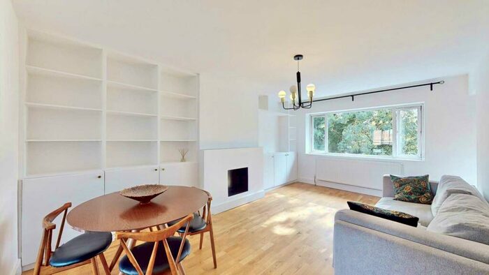 3 Bedroom Apartment To Rent In Elmshurst Crescent, East Finchley, N2