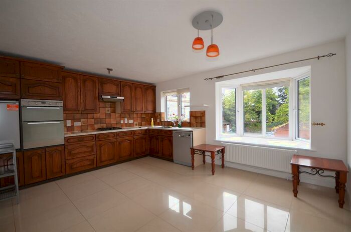 4 Bedroom Town House To Rent In Harrow Fields Garden, Harrow-On-The-Hill, HA1