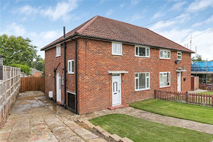 3 Bedroom Semi-Detached House For Sale In Englefield Crescent, Orpington, BR5