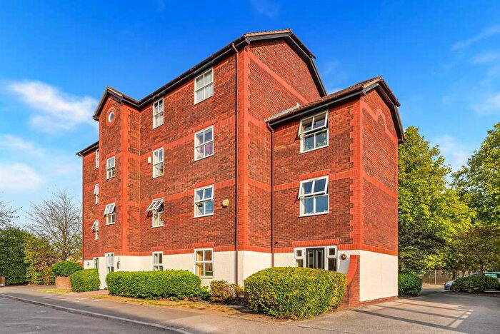 2 Bedroom Flat For Sale In Appleton Square, Mitcham, CR4