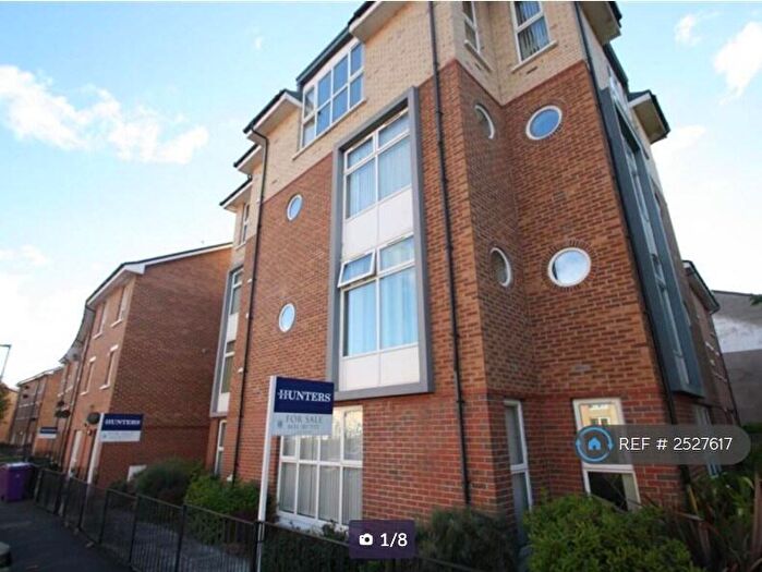 2 Bedroom Flat To Rent In Stanza Court, Liverpool, L5